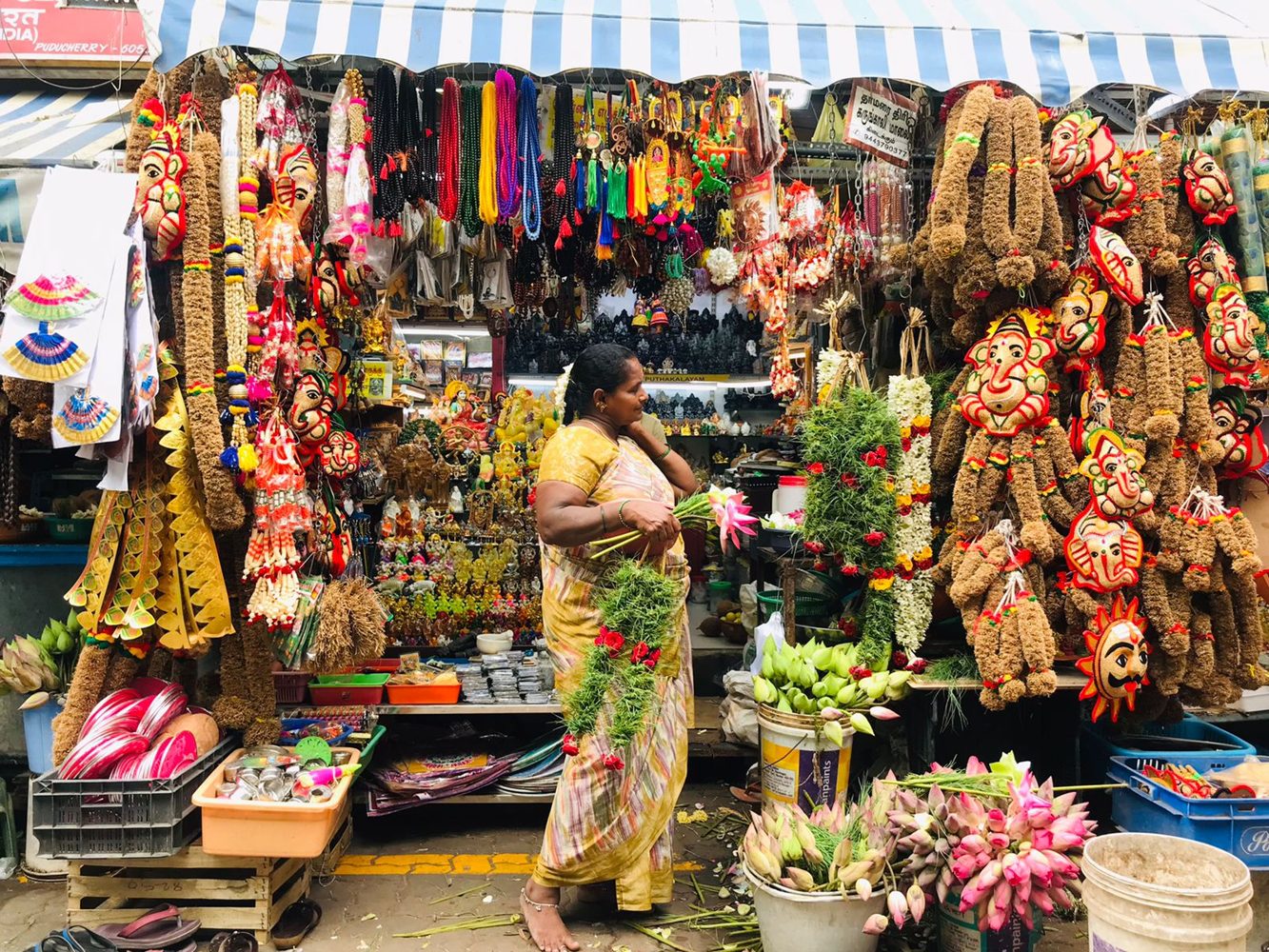 Colourful entrance and devotional stalls at Manakula Vinayagar Temple in Pondicherry